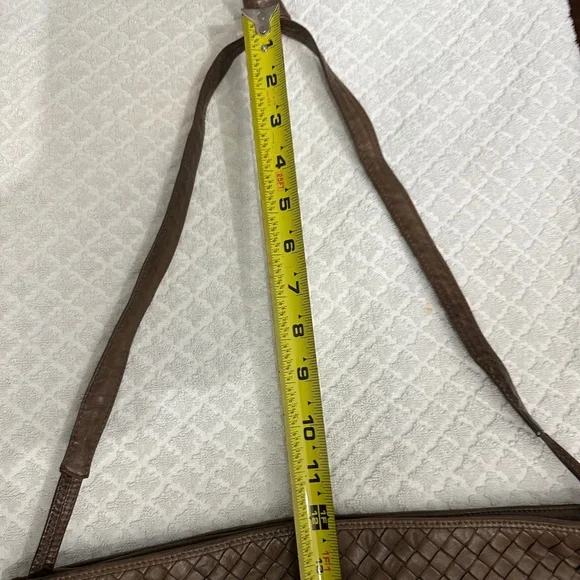 Bottega Veneta 🔥Taupe Woven Leather Shoulder Bag🔥 - Picture 13 of 13